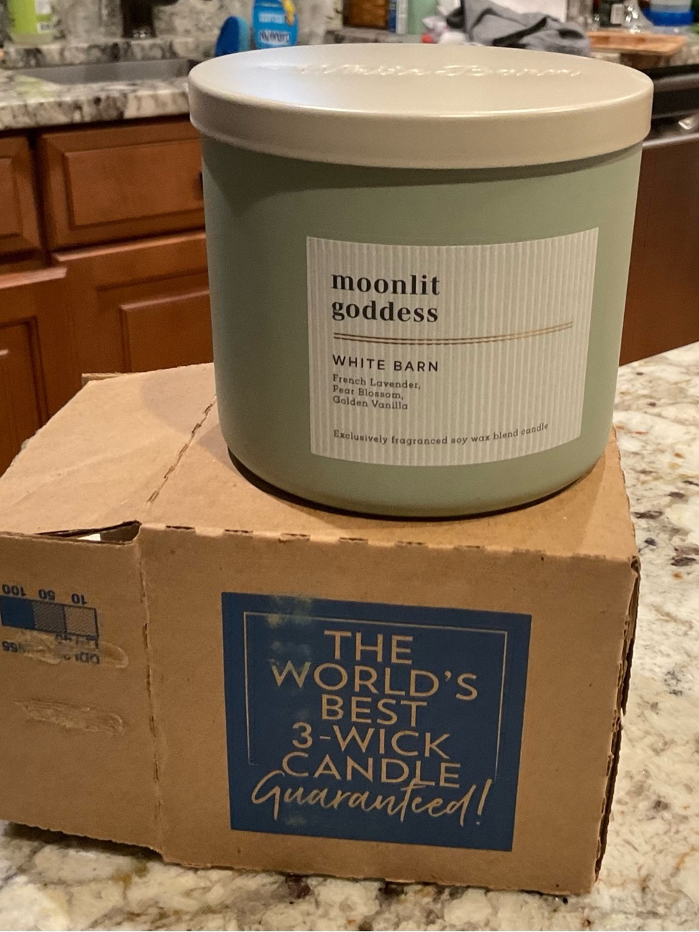 Bath and Body Works White Barn 3 Wick Candle, Moonlit Goddess NIB